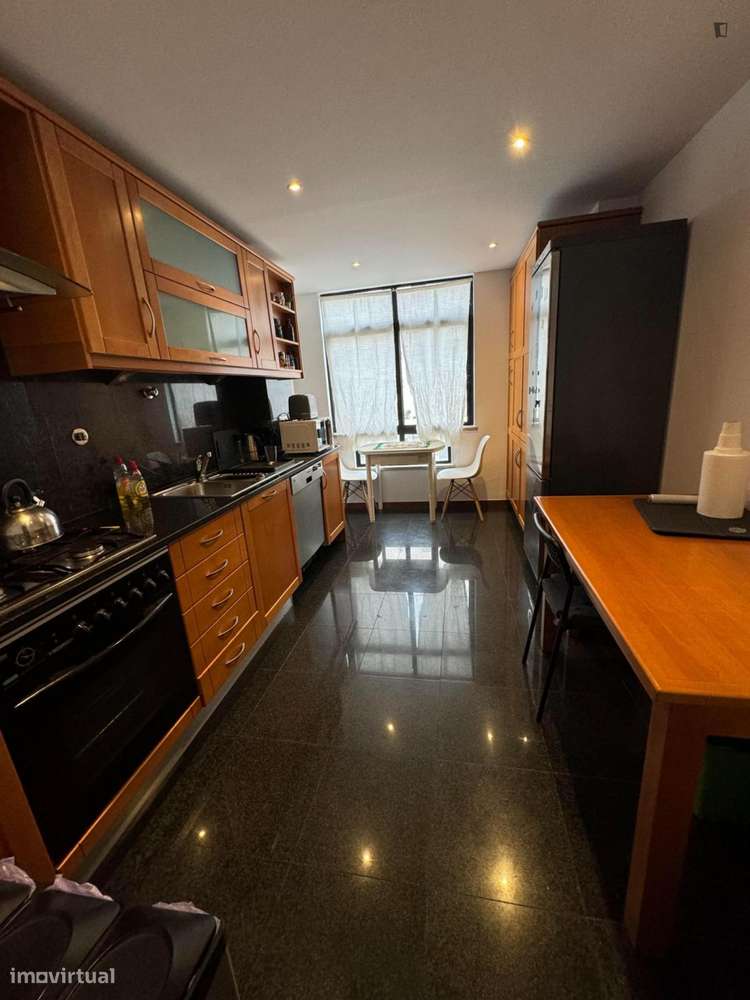 Quarto - localizado em  Coimbra - Grande imagem: 5/10