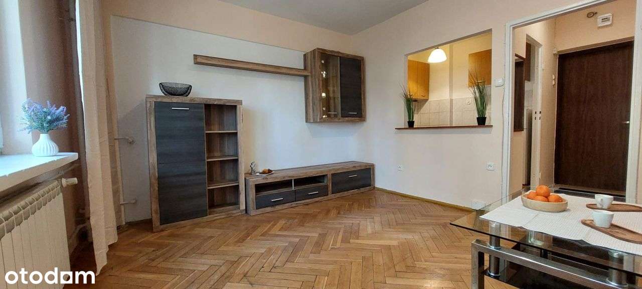 Mieszkanko z Kw przy Al. Jana Pawła II-0