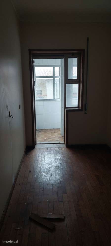 T3 Corujeira com Box e arrumos-6