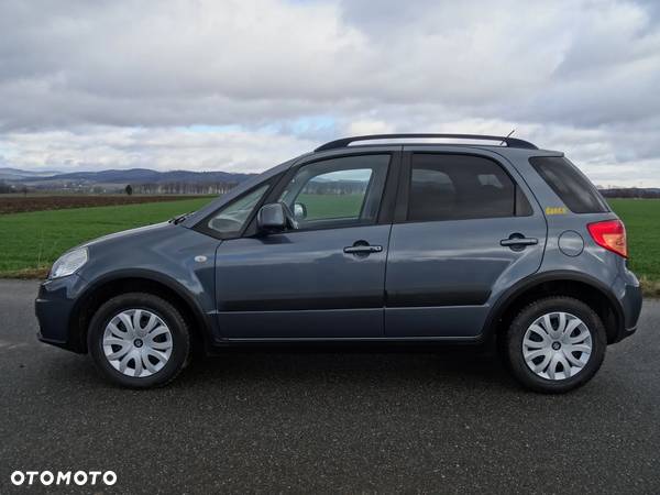 Suzuki SX4 1.6 GS / Premium - 8