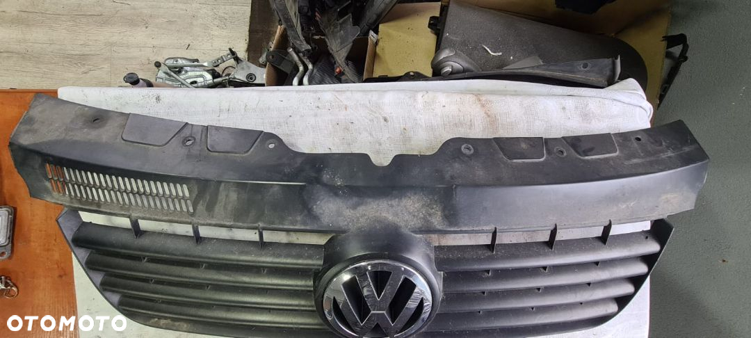 GRILL ATRAPA VW T5 - 2