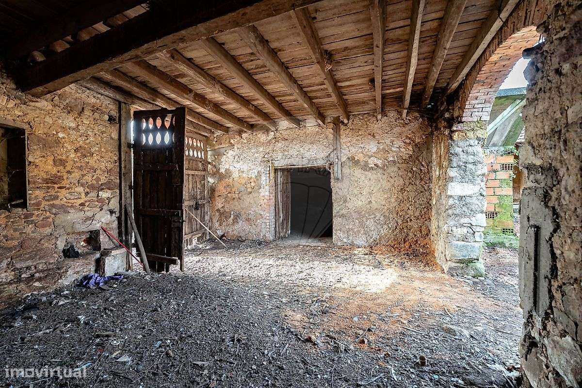 Moradia T4 para venda-18