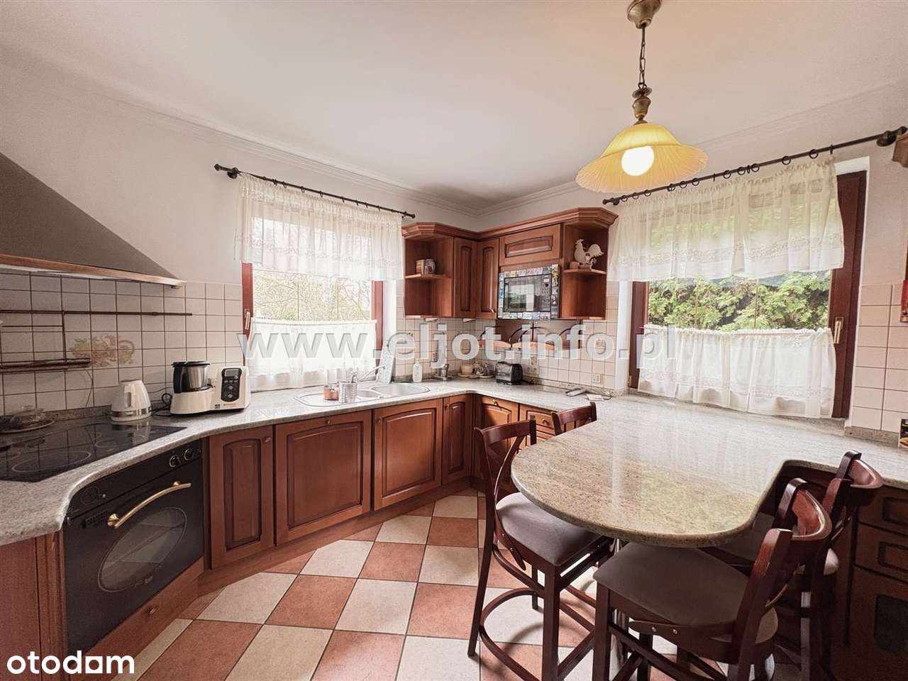 Podlesie, wolnostojący 7pok garaż dwustanowiskowy-10