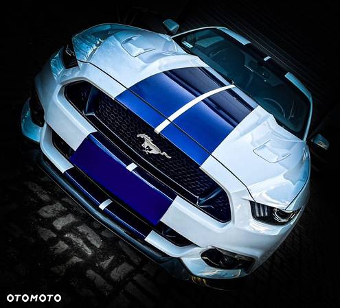 Ford Mustang 5.0 V8 GT - 16