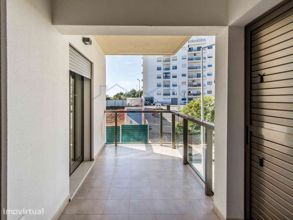 Apartamento T2 nos Jardins do Amparo-18