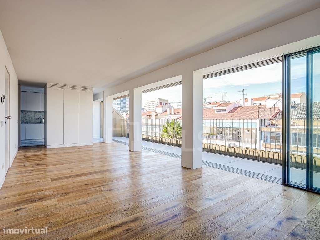 Apartamento T3 duplex com jardim em novo empreendimento no Campo Pe... - Grande imagem: 3/57