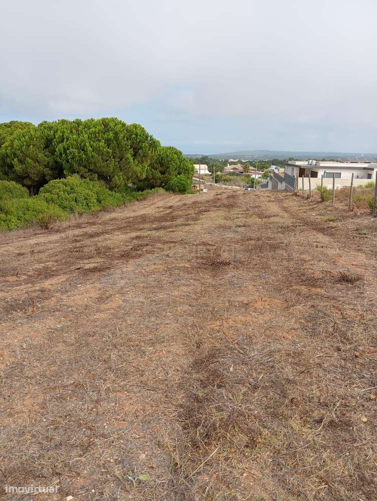 Terreno com área de 10.000m2 com projeto aprovado perto da Aldeia do M-13