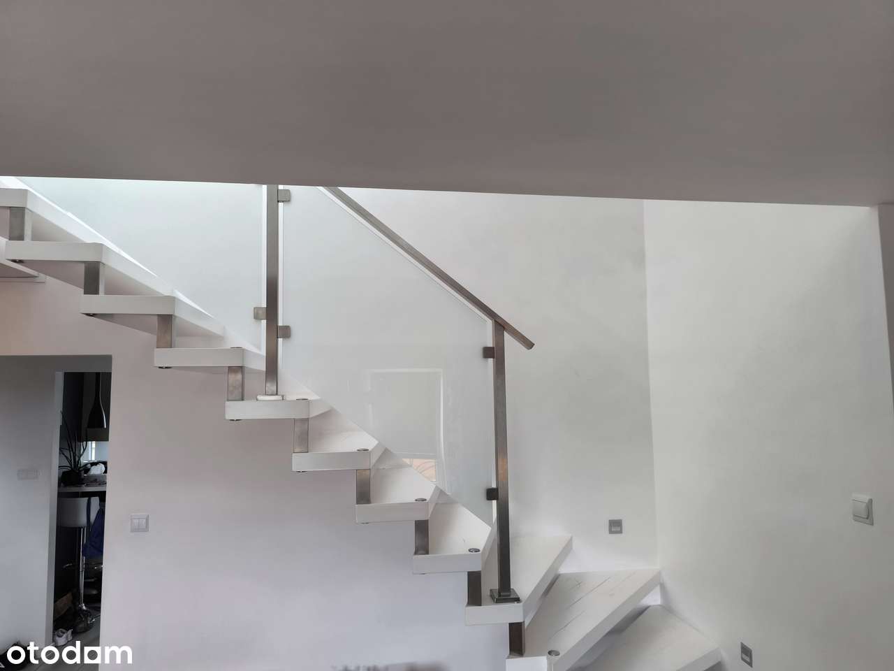 Przestronne mieszkanie dwupoziomowe z balkonem i tarasem w centrum - Pełny obrazek: 4/17