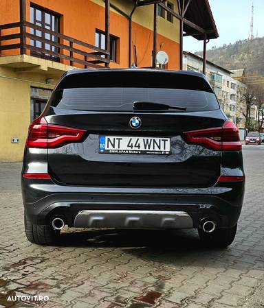 BMW X3 xDrive25d AT Luxury Line - 9