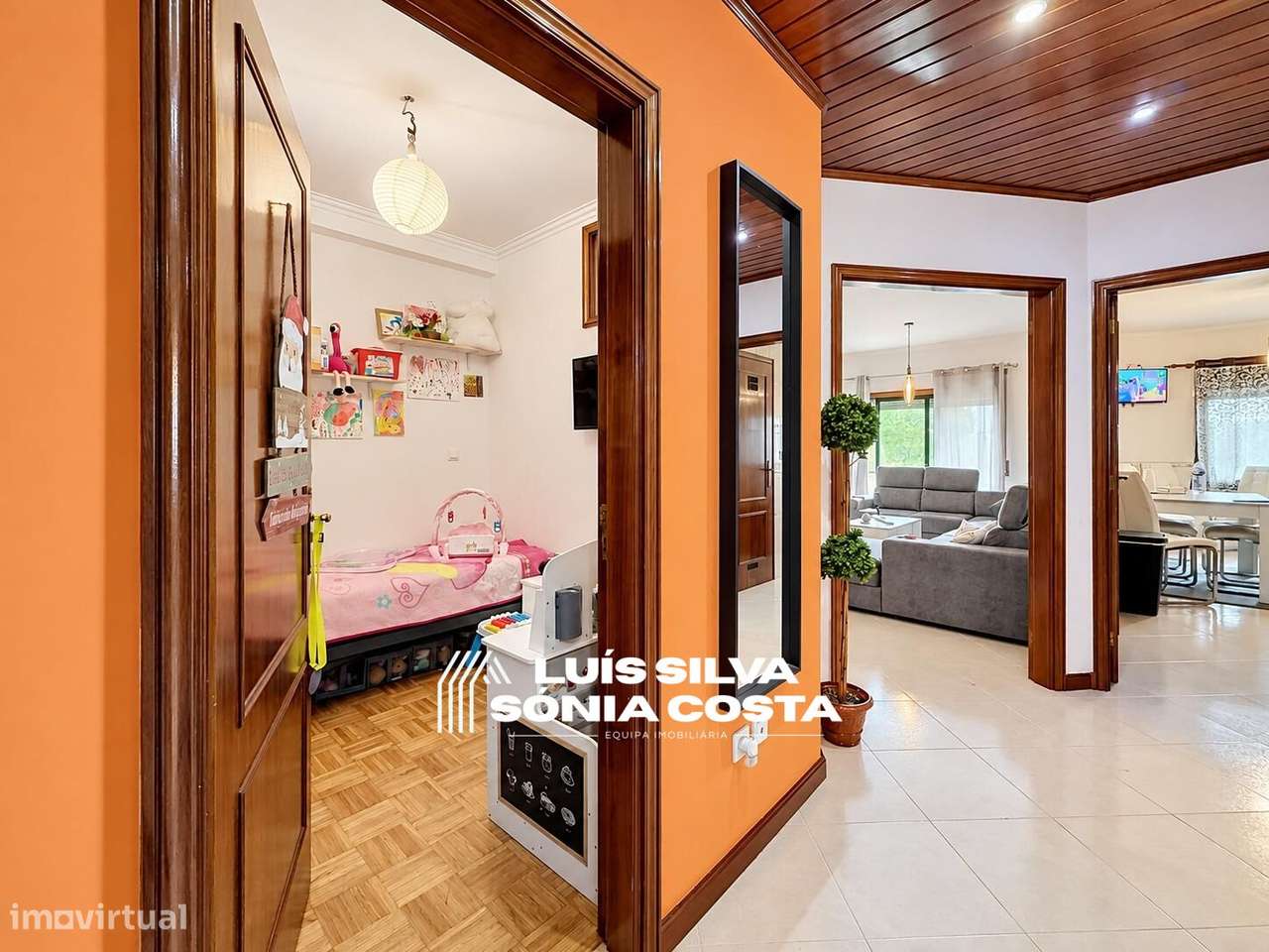 Apartamento T2+1 c/ Garagem Fechada & Duas Varandas | Santa Maria...-29