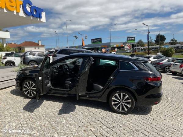 Renault Mégane Sport Tourer 1.5 Blue dCi R.S. Line - 23