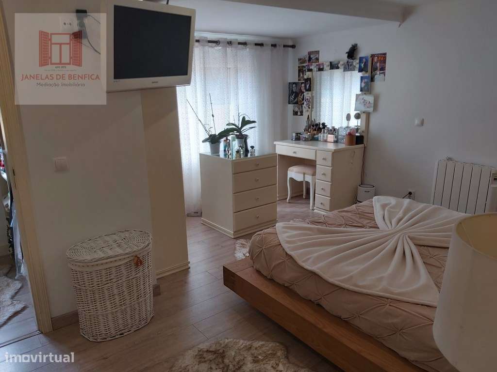 Quintinha com Moradia V3 Piscina - Sintra-24