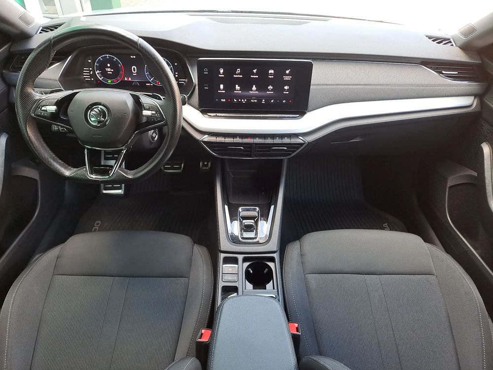 SKODA OCTAVIA 1.5eTSI 150KM Hak Virtual Martwe pole ACC Manetki Ambiente Elek.fotele