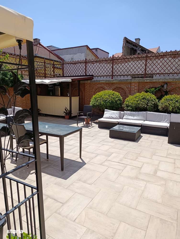 Hotel ultracentral, 4stele, piscina, parcare, Oradea-0