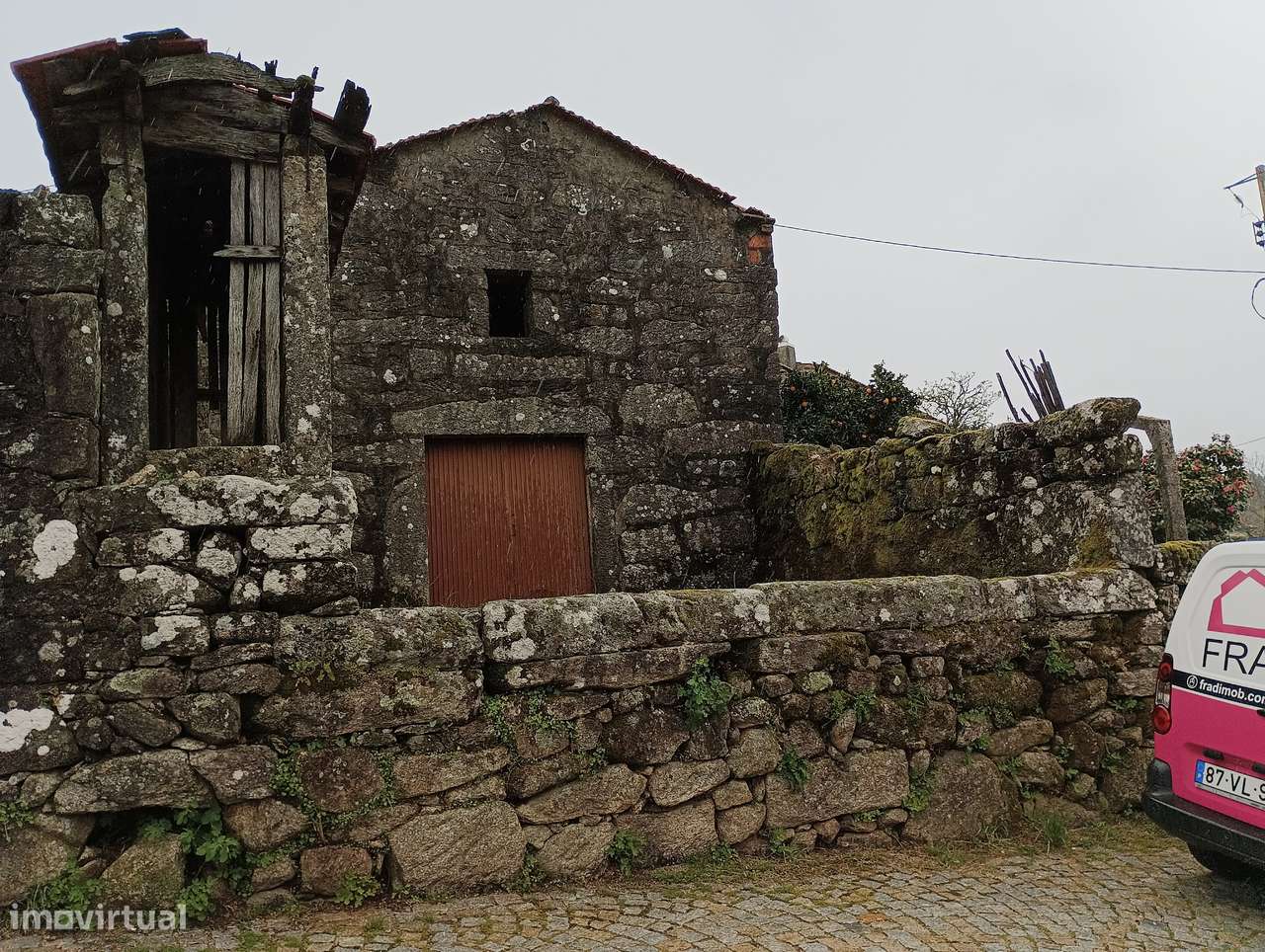 Moradia em p/ recuperar – Oliveira de Frades-11