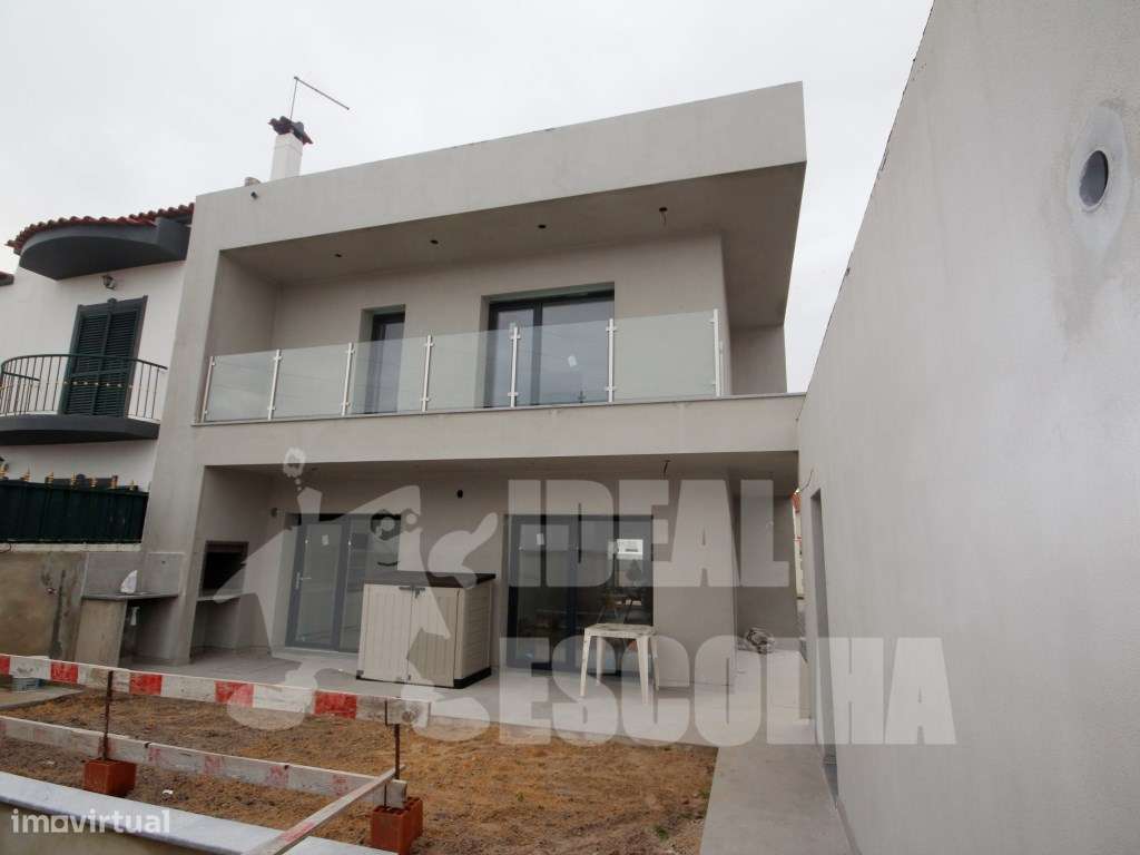 MORADIA 685 000€ FOROS DE AMORA.-25