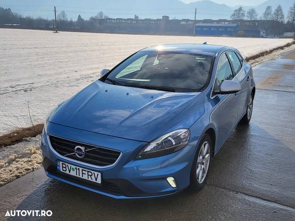 Volvo V40 - 23