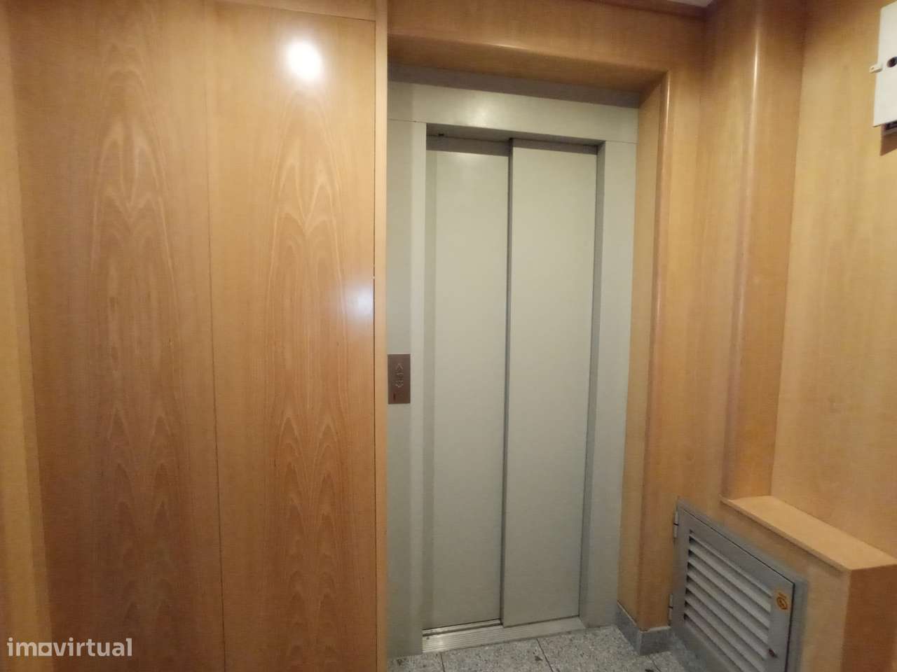 Apartamento T1 com Garagem - Paranhos - Porto - Grande imagem: 2/19