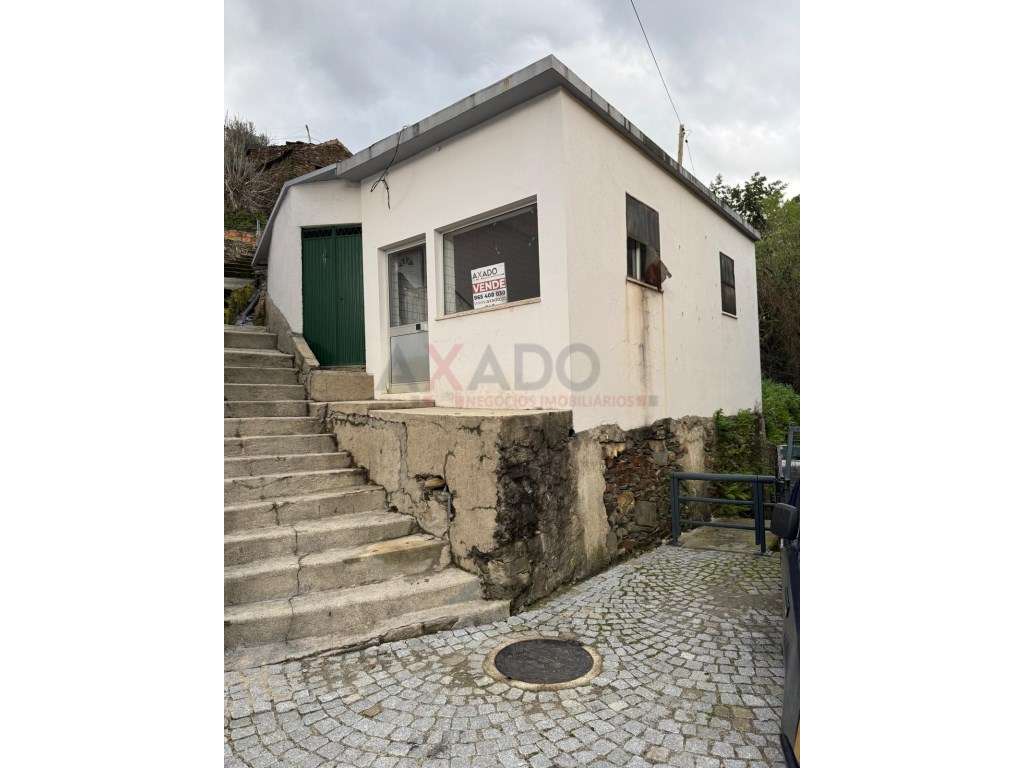 Moradia com Negócio Incluído na Serra da Estrela - Oportunidade Úni...-23