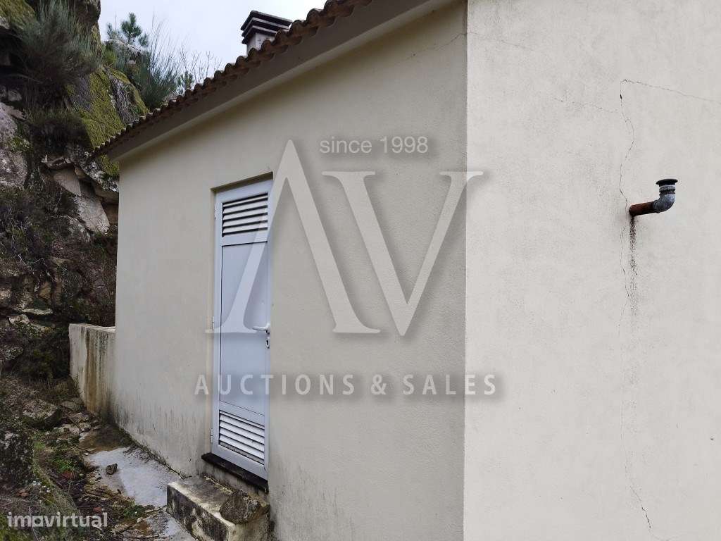 Anexo/Garagem com dois pisos - |FERREIRA DE AVES - SÁTÃO| FIM 20*JAN - Grande imagem: 5/6