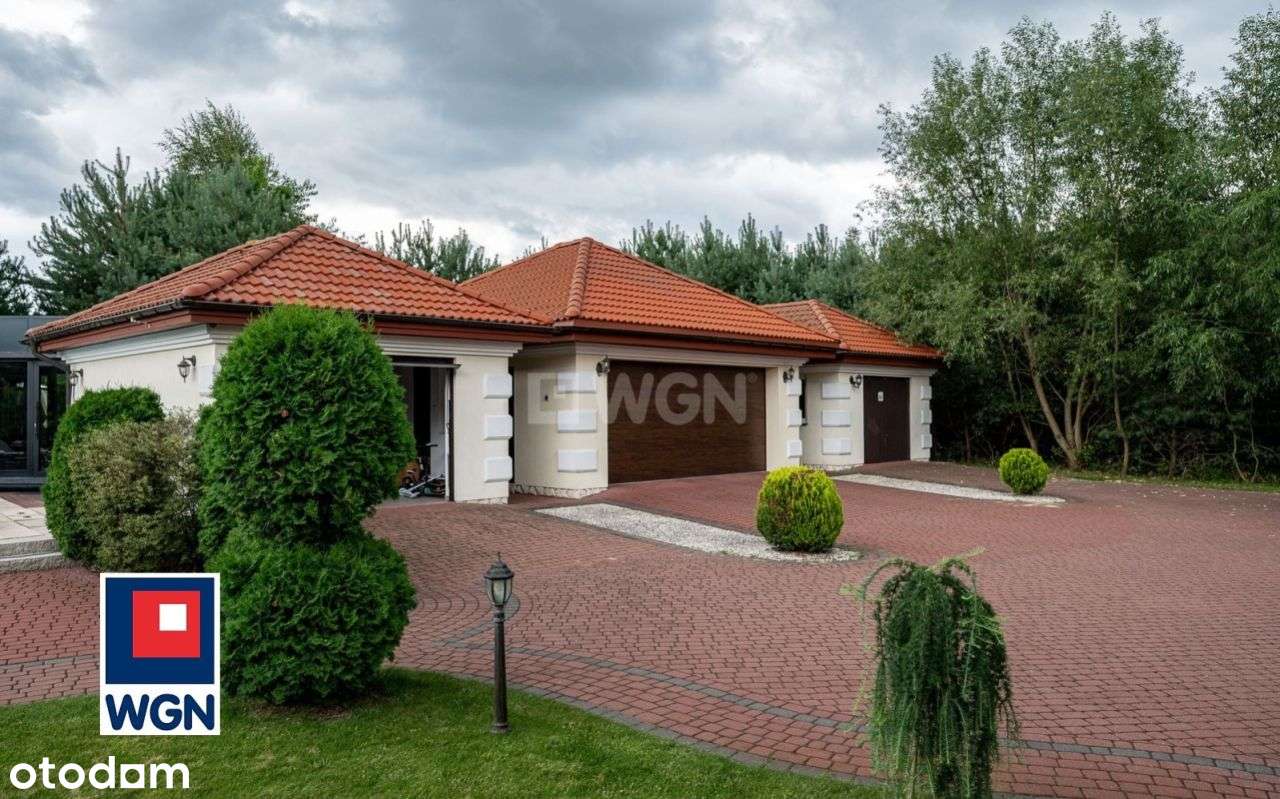 Luksus i funkcjonalność w otoczeniu natury – dom z basenem.-7