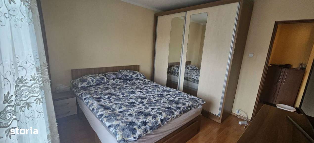 Apartament cu 3 camere, decomandat, etaj II din IV, str. Belsugului, M - Imagine principală: 4/8