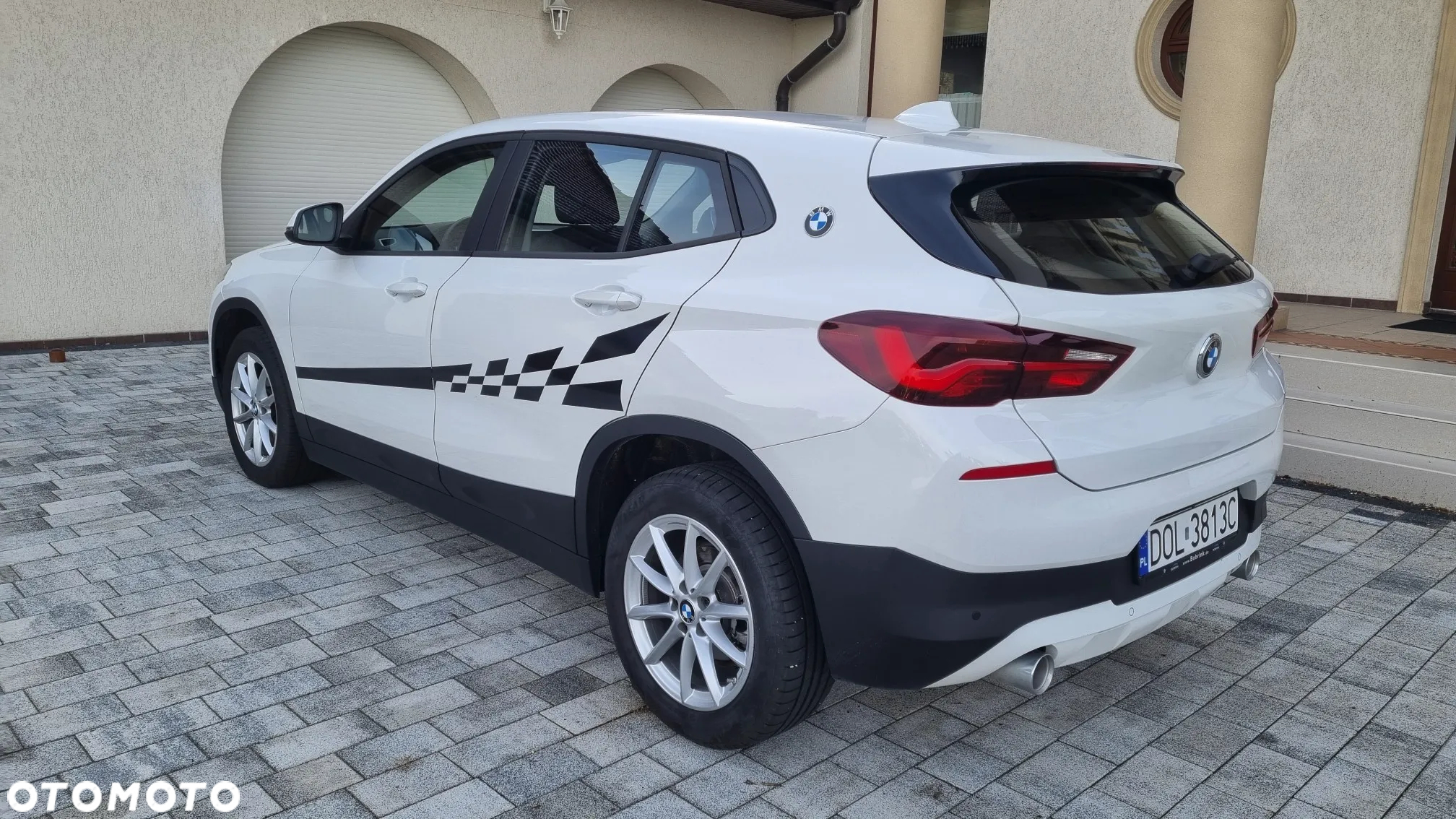 BMW X2 sDrive18d - 11