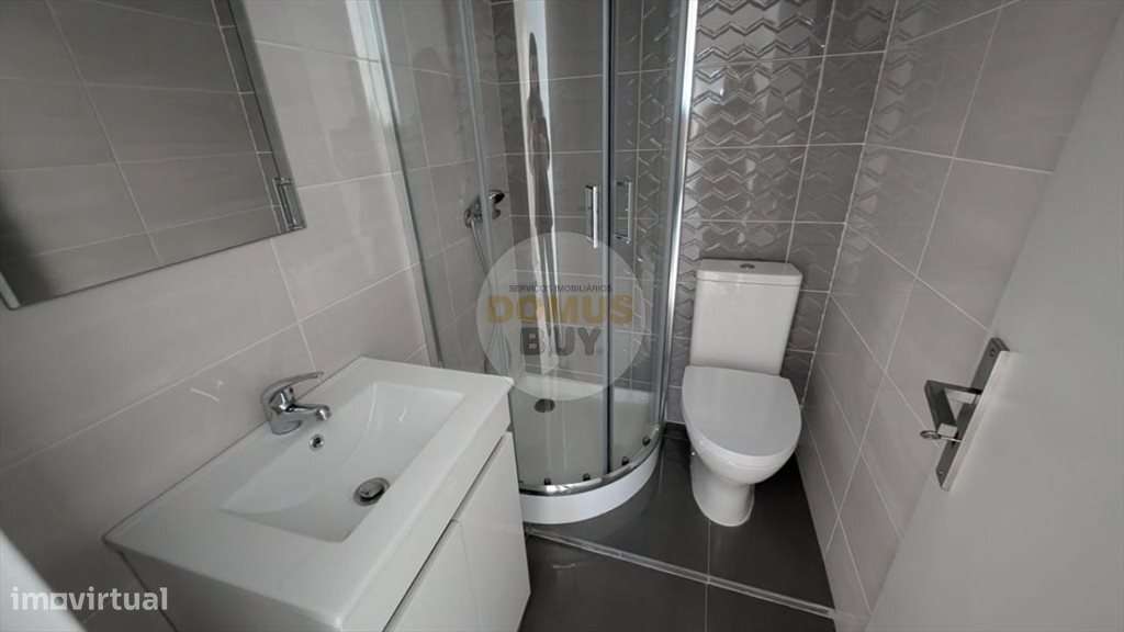 Moradia Térrea T2 + Anexo e Quintal - Baixa da Banheira-6