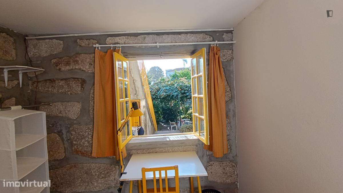 Quarto - localizado em Cedofeita Porto - Grande imagem: 5/9