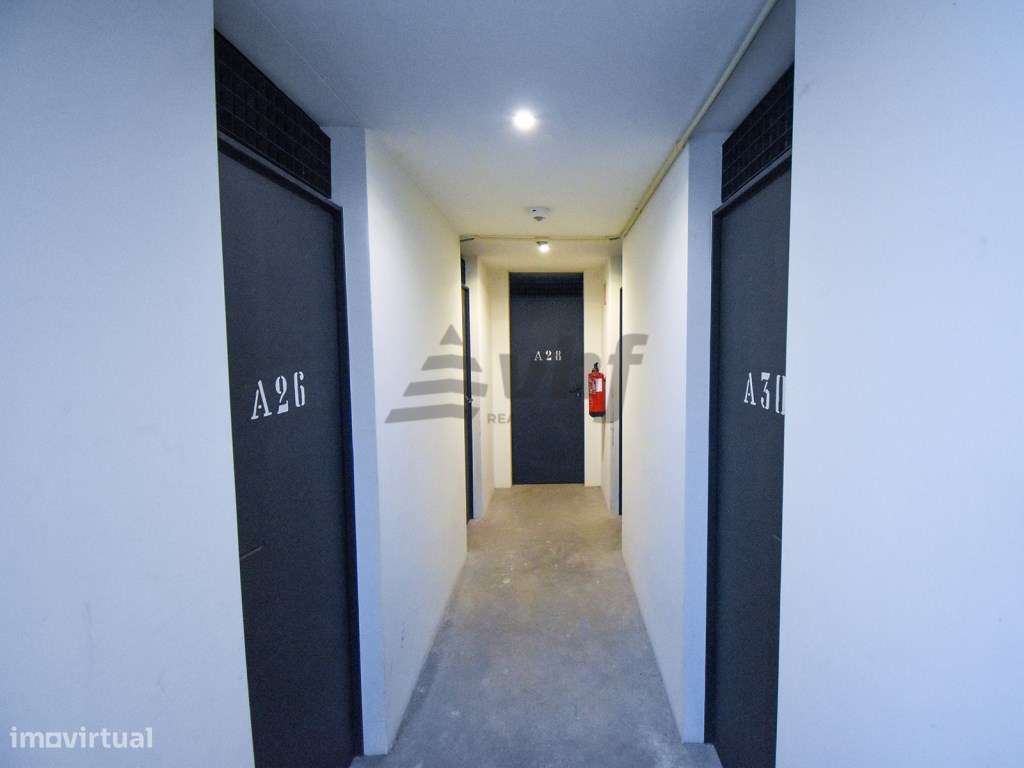 Apartamento T5 localizado no condomínio Jardim das Camélias - Gaia/...-36