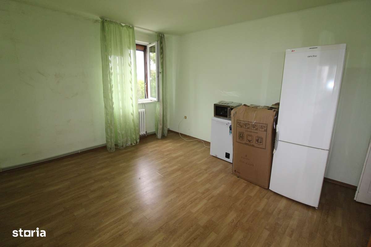 Vând apartament 3 camere în Hunedoara, zona OM-Pța.Eliberării, 75mp - Imagine principală: 4/11