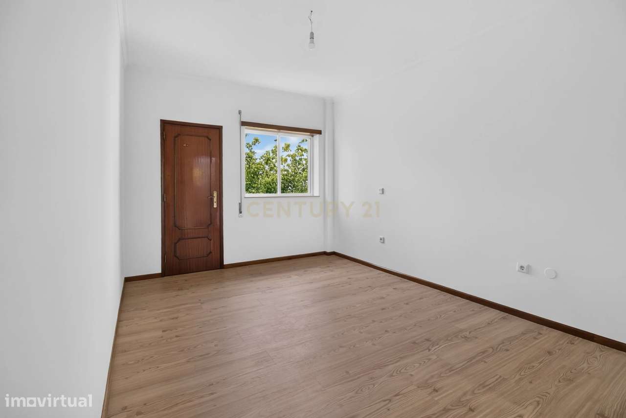 T3+1 com Garagem Fechada e Elevador | Lomar – Braga-15