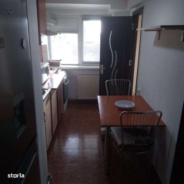 Inchiriez apartament centru 2 camere - Imagine principală: 5/8