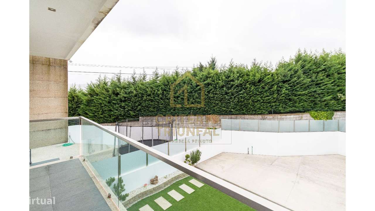 Moradia Geminada T3 em Penafiel-21