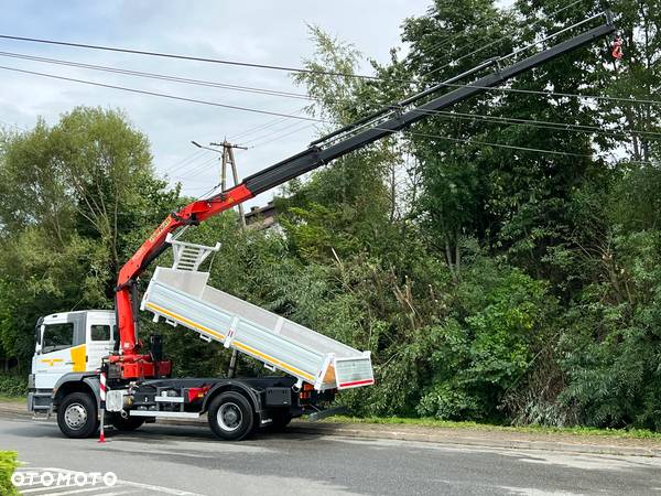 Mercedes-Benz MERCEDES ATEGO 1833 Kiper Wywrotka 4x2 Kran PALFINGER PK 12500 BARDZO DOBRY STAN - 23