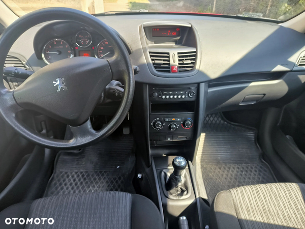 Peugeot 207 1.4 Presence - 14