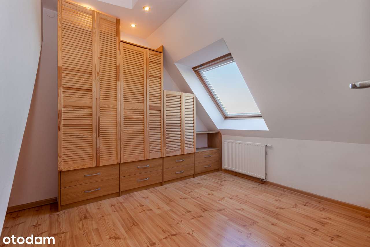 Dwupoziomowe mieszkanie w Mierzynie, garaż, komórka lokatorska w cenie-16