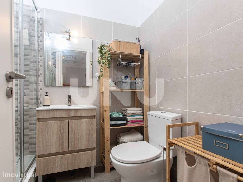 Apartamento T2 remodelado em Vialonga!-13