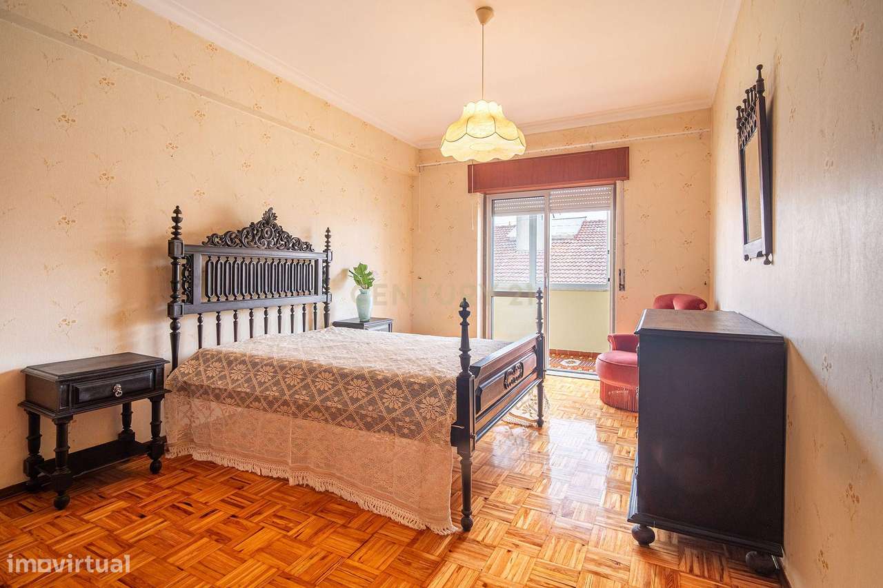 Apartamento T3 com Vista Cidade em Alverca Do Ribatejo .-16