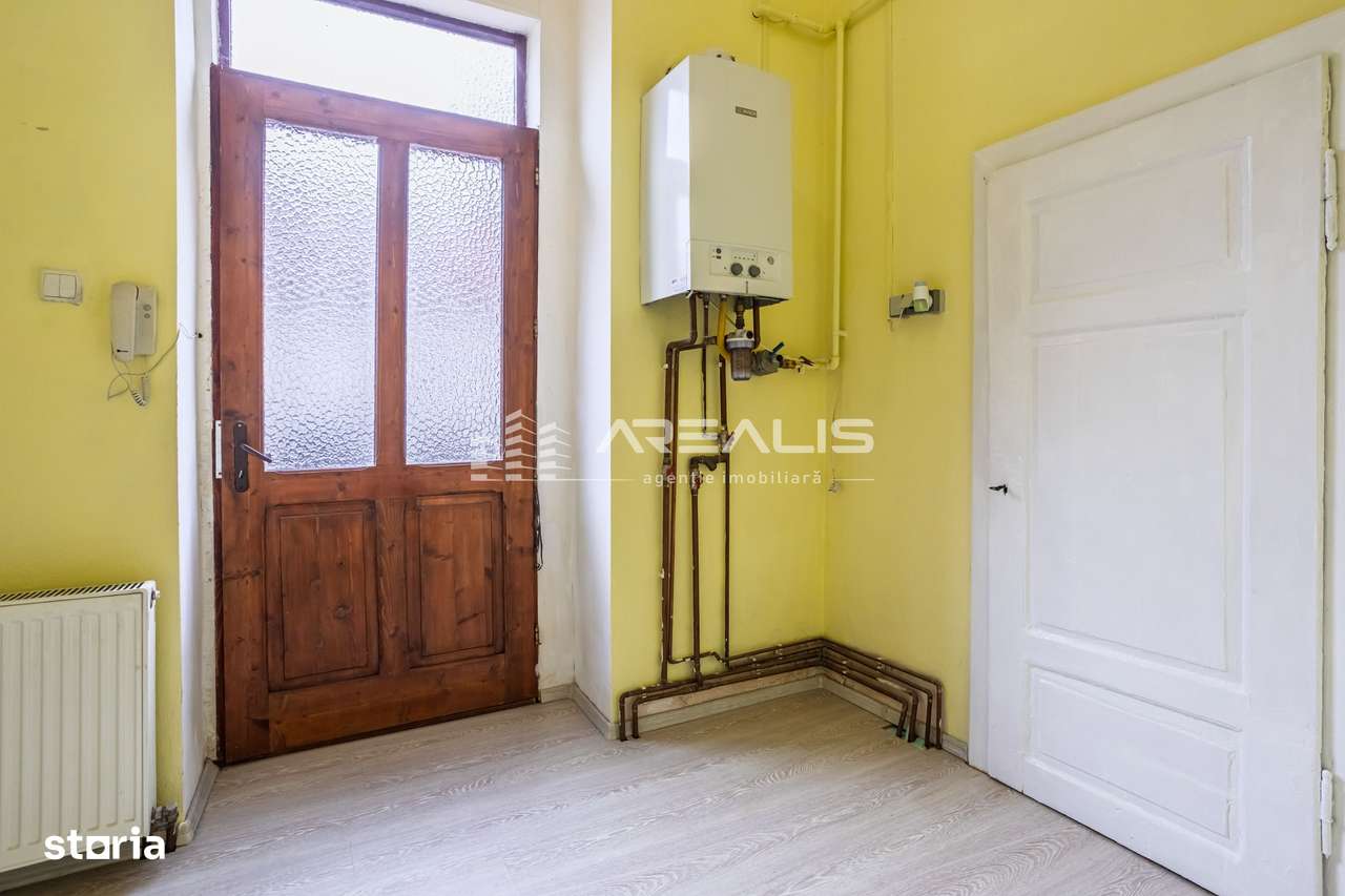 Apartament 2 camere ultracentral, cu loc de parcare-3