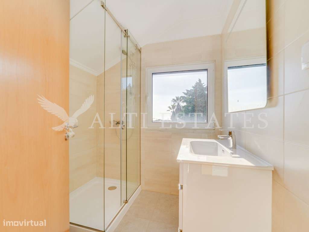 Apartamento Duplex T3 Virado a Sul com Vista Mar, Pronto a Estrear-30