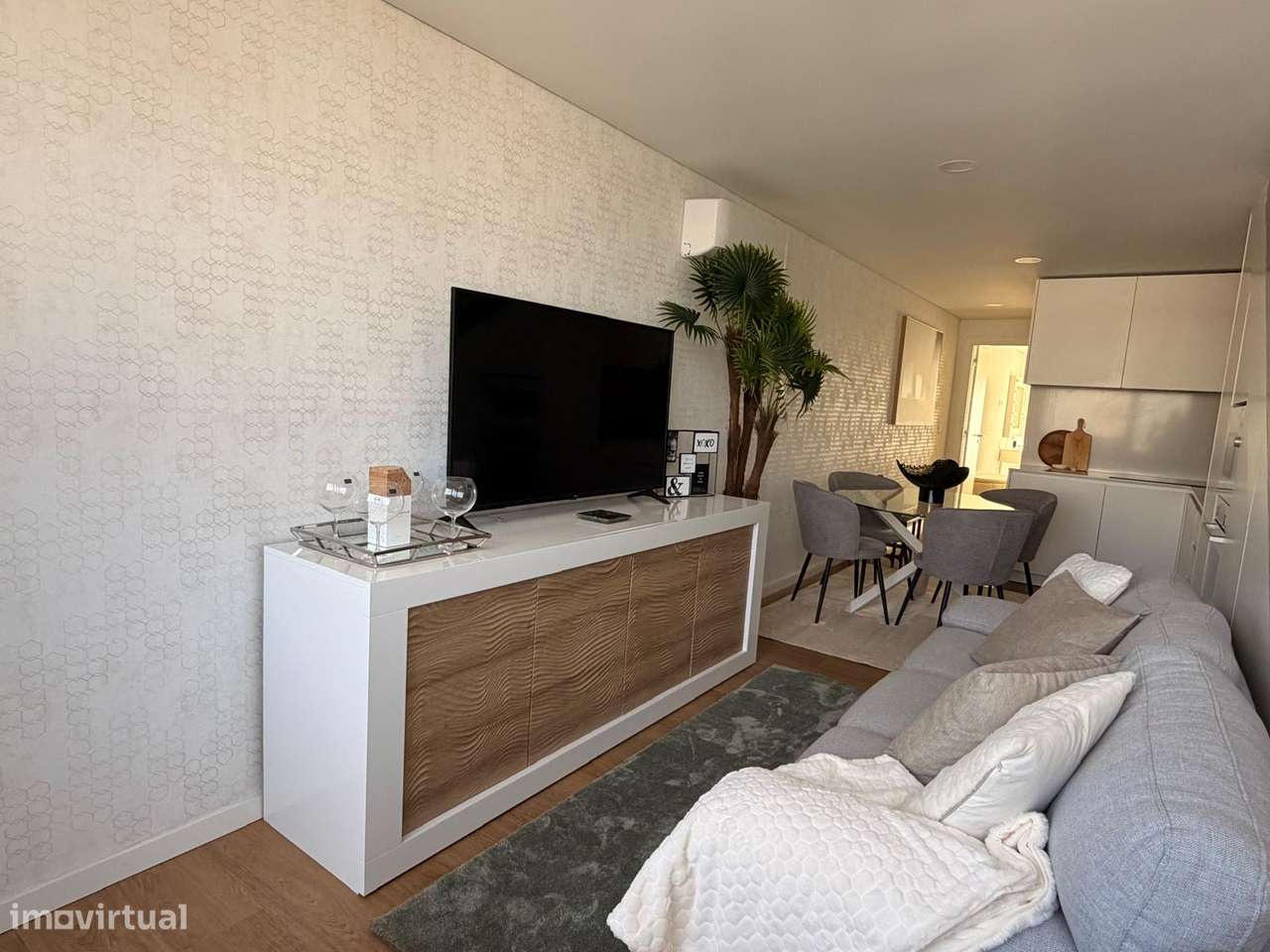 Apartamento T2 Duplex Mobilado na Av. Dr. Lourenço Peixinho-7