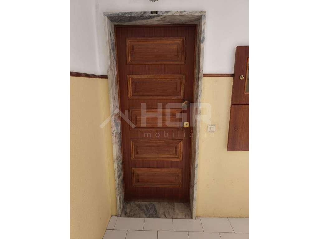 T3 | BOAS ÁREAS | 2 CASAS DE BANHO | ARRECADAÇÃO - Grande imagem: 4/25