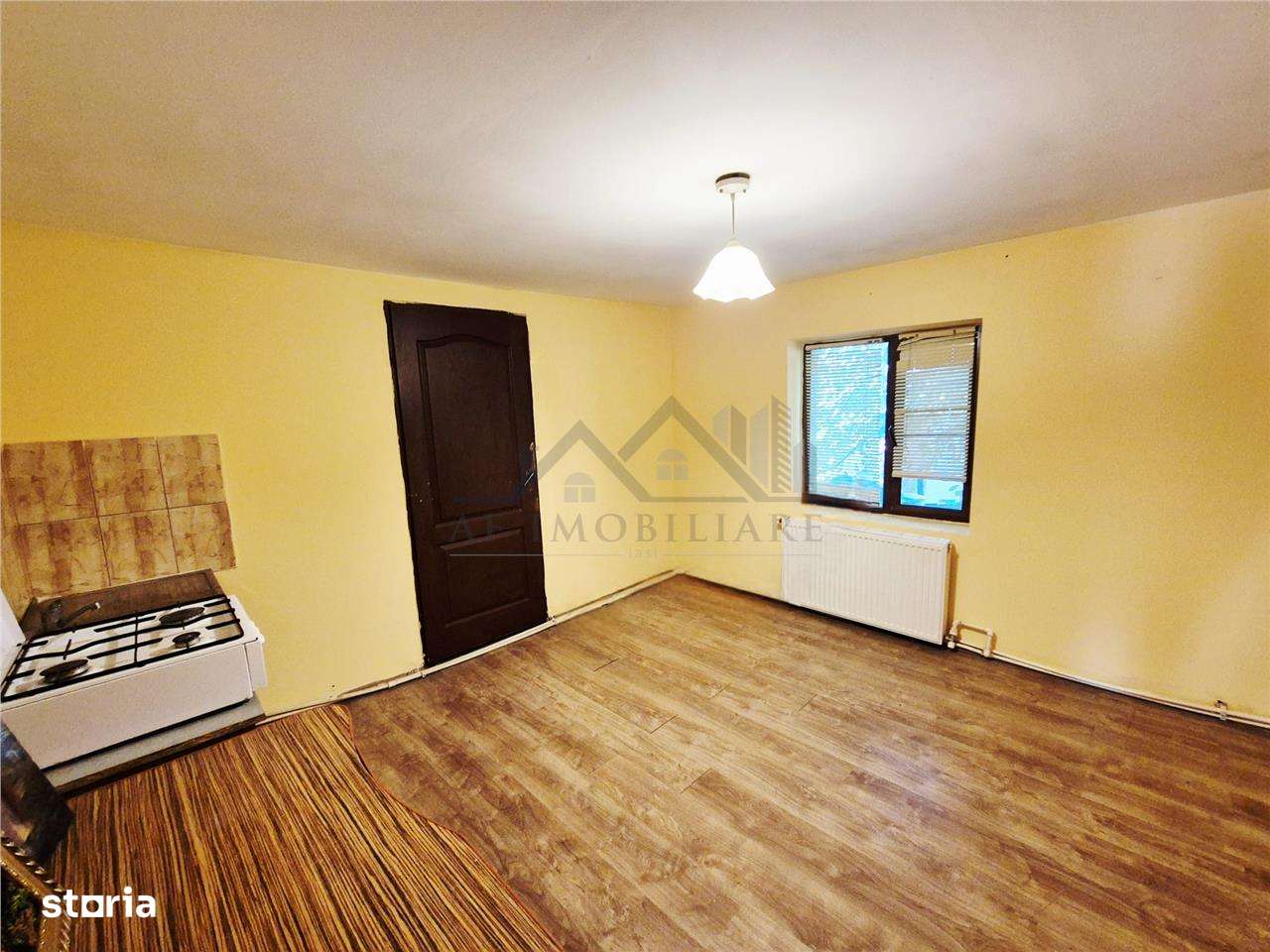 Schimb casa cu teren-apartament sau imobil - Imagine principală: 5/12