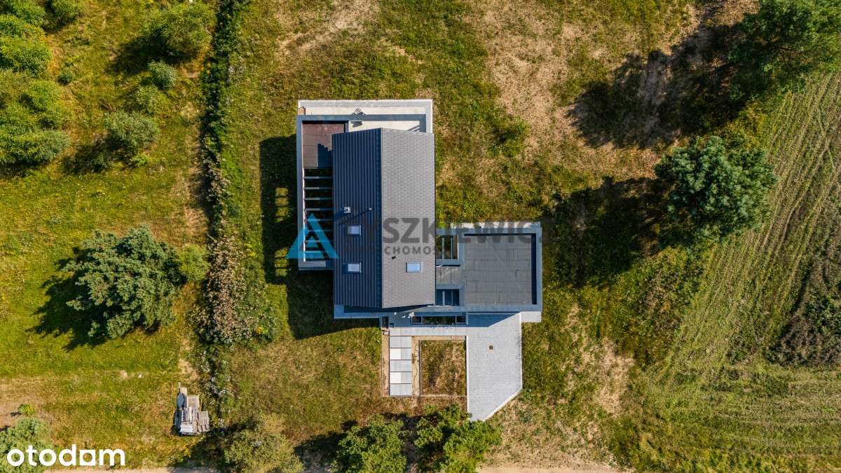 Nowy funkcjonalny dom w sercu Kaszub-13