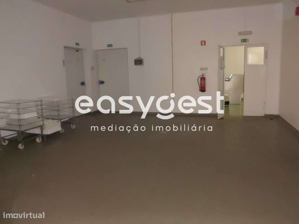 Armazém Industrial localizado no concelho de Serpa - Grande imagem: 5/12