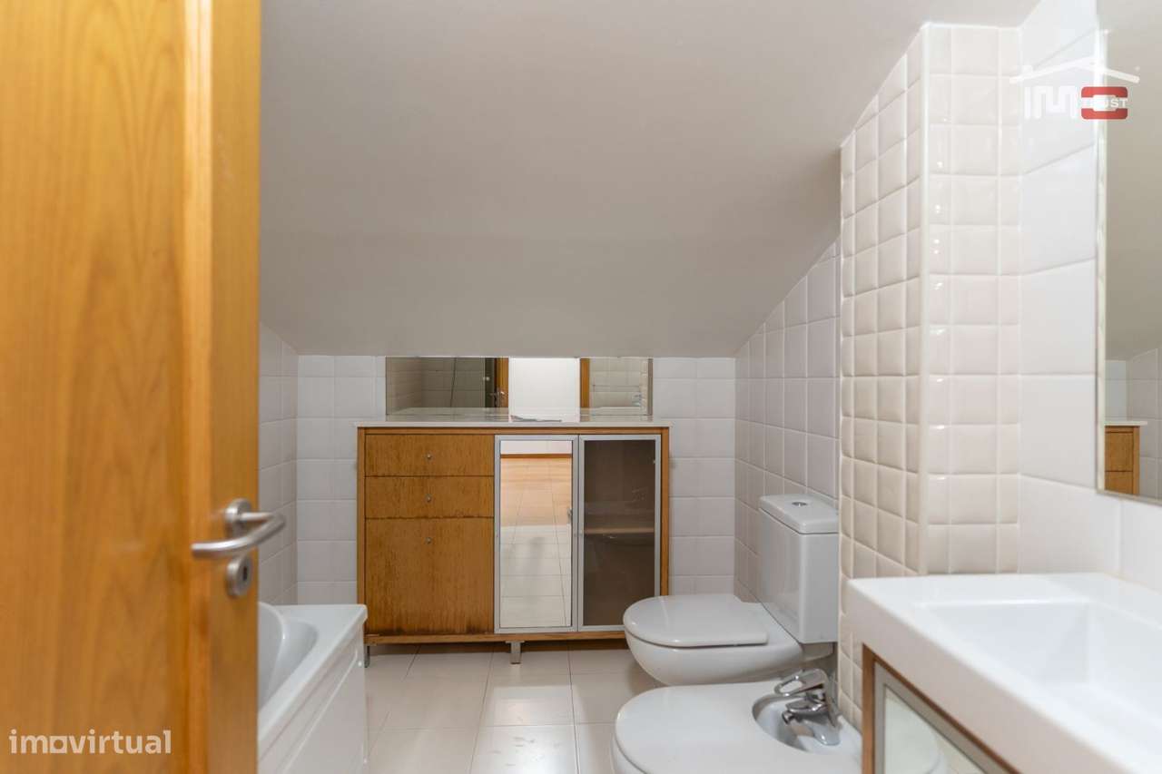 FANTASTICO APARTAMENTO T1 MOBILADO A 100 METROS DO SANTUARIO DE FAT... - Grande imagem: 5/17