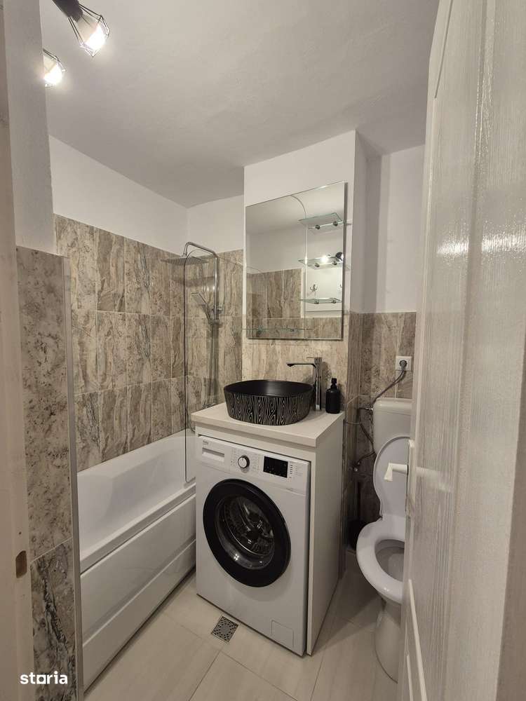 Garsoniera, bloc de apartamente.-11