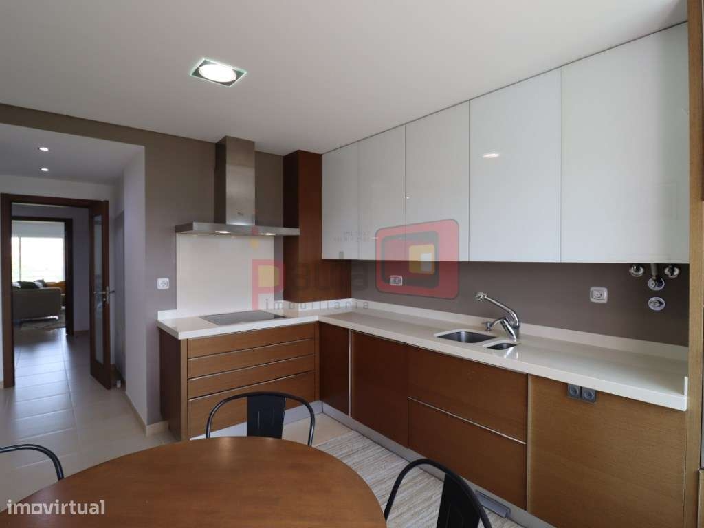 APARTAMENTO T3 MONTIJO COM PARQUEAMENTO E ARRECADAÇÃO-18
