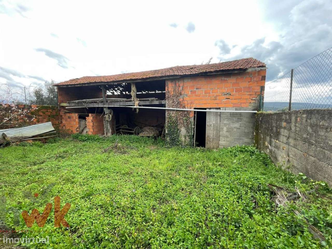 Moradia T4 com terreno com vista para o Rio Alva-7